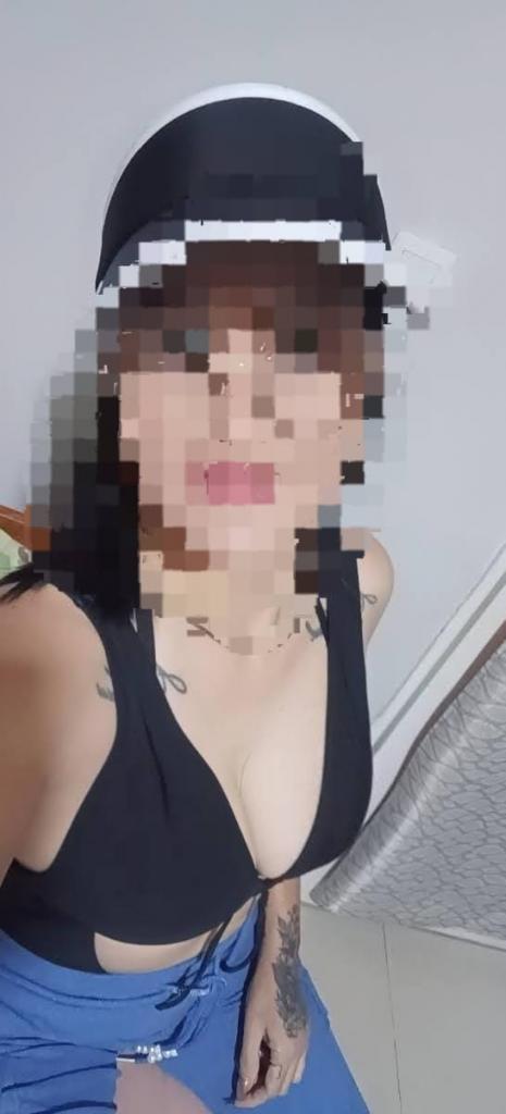 Chica busca chico en Cádiz: 