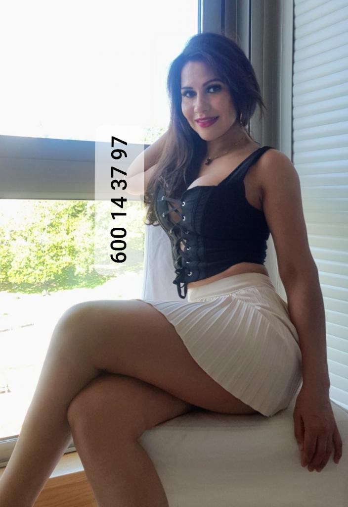 600143797: Chica busca chico en La Coruña