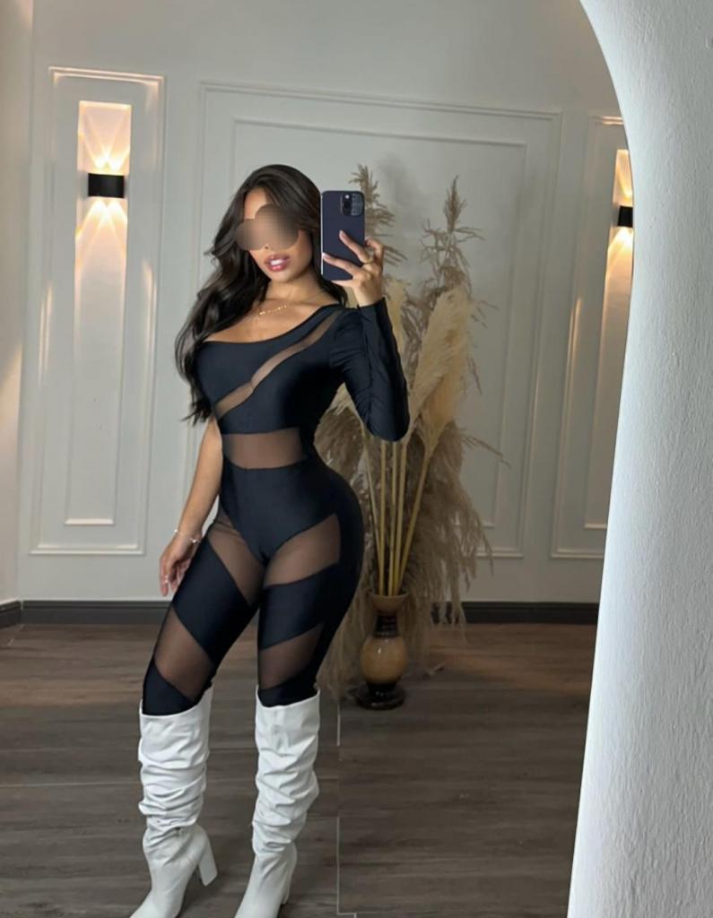 Chica busca chico en Cádiz: 