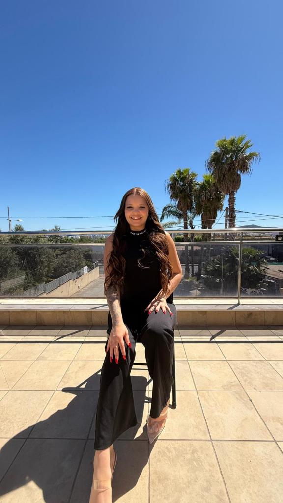 Chica busca chico en Ibiza: Chica busca chico