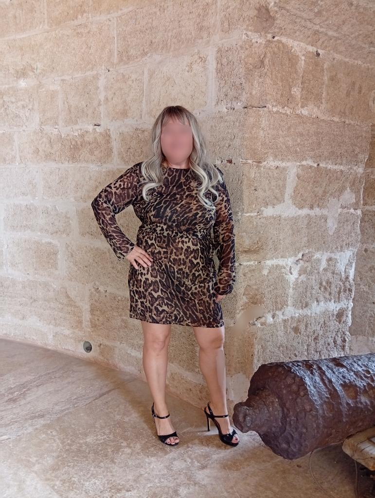614134042: Chica busca chico en Almería