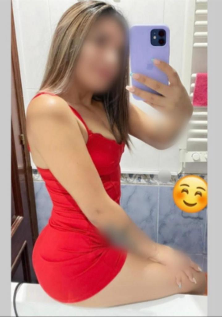 658438742: Chica busca chico en Cantabria