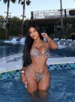 643199971: Chica busca chico en Barcelona