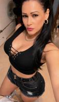 613944750: Chica busca chico en Málaga