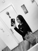 613974887: Chica busca chico en Barcelona