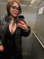 742057198: Chica busca chico en Valencia