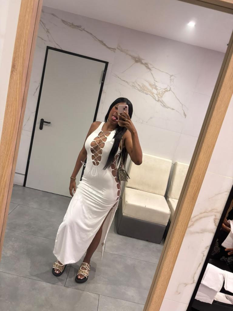 684760407: Chica busca chico en Málaga