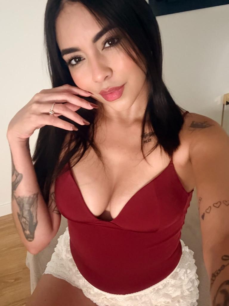 671321499: Chica busca chico en Málaga