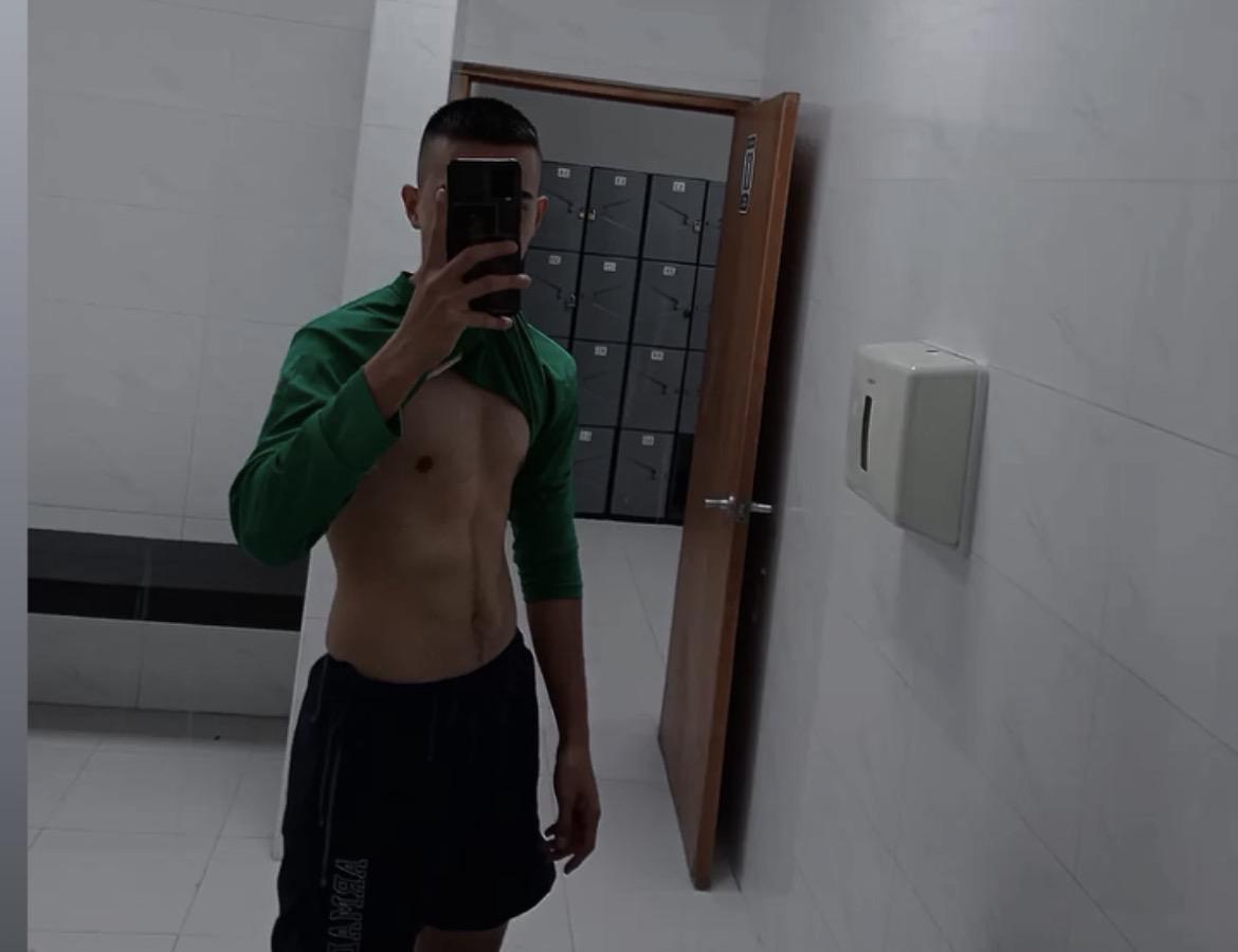 743077554: Chico busca chica en Almería