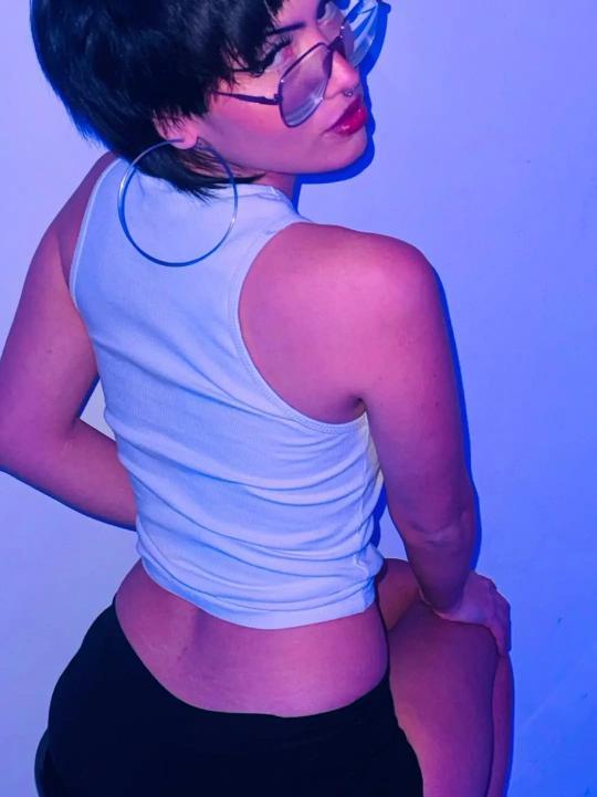 623721950: Chica busca chico en Murcia