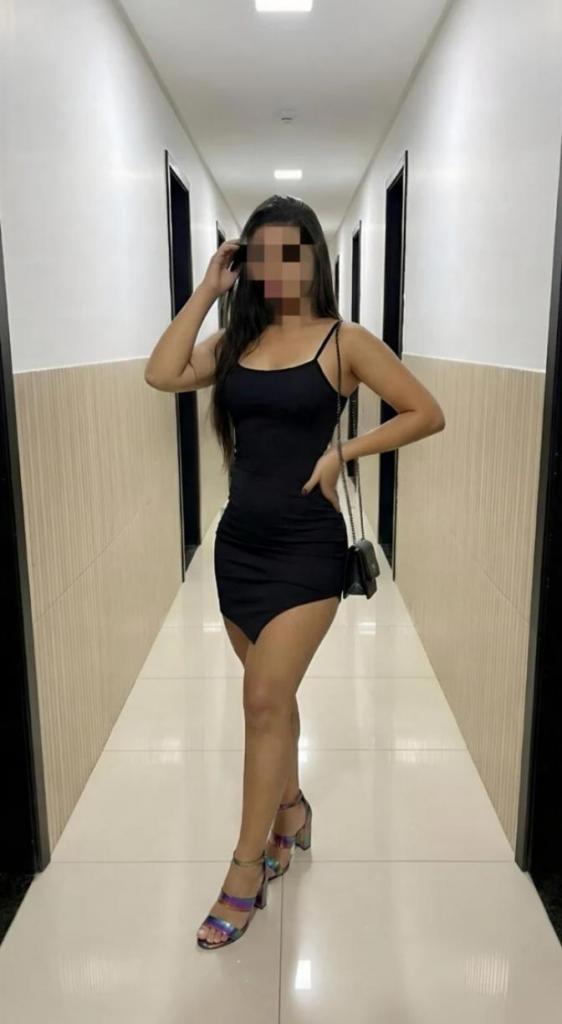 Chica busca chico en Cádiz: 