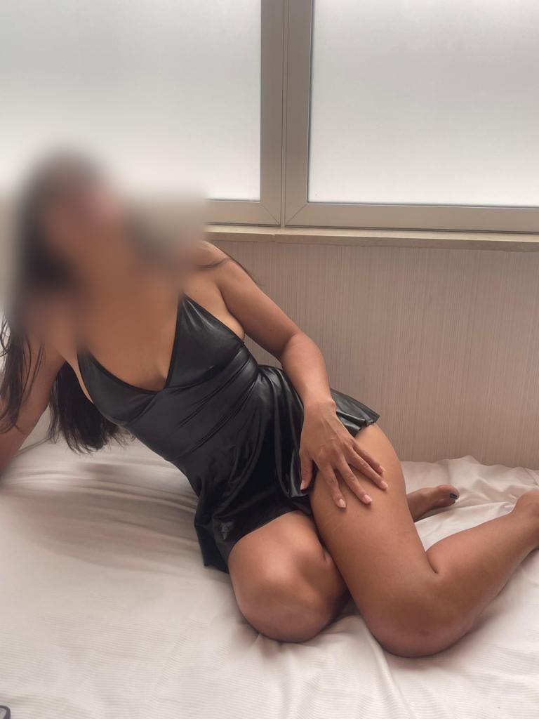 Chica busca chico en Cádiz: 