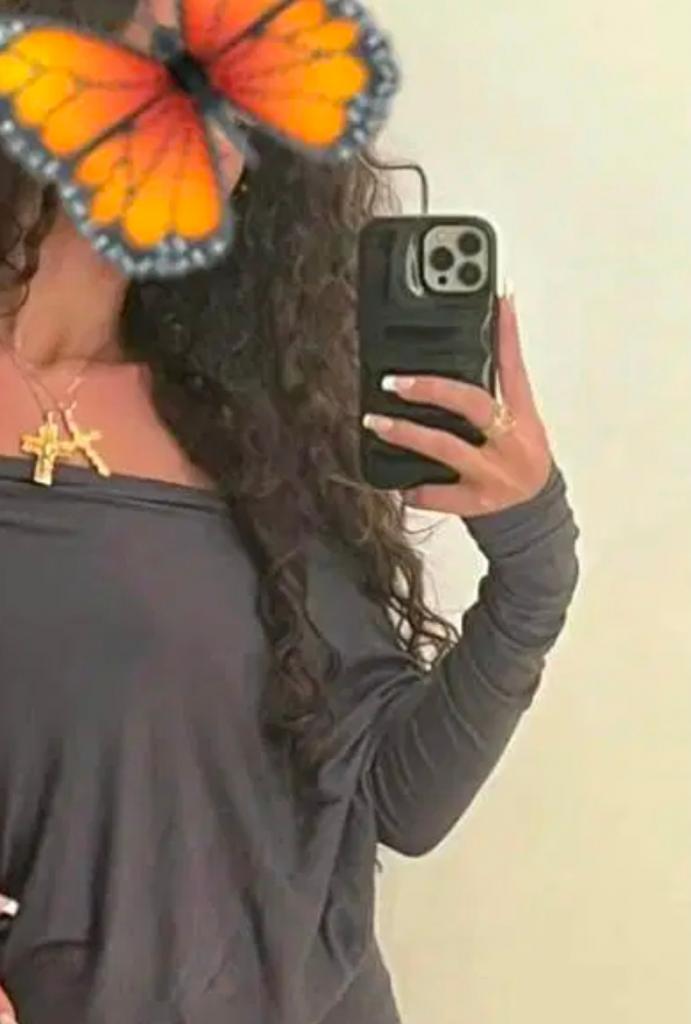 632904153: Chica busca chico en La Coruña