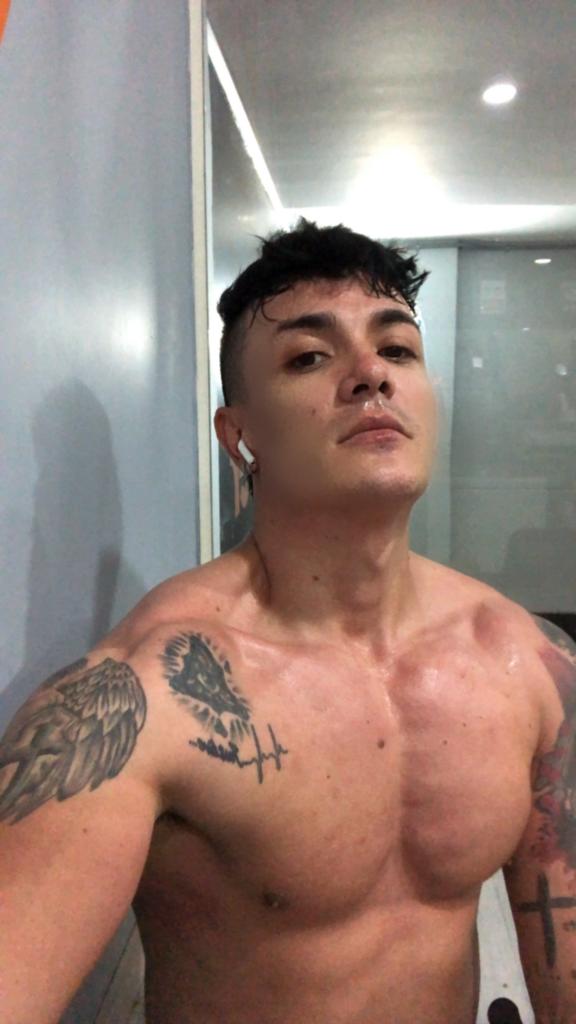 692288201: Chico busca chica en Madrid