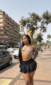 643729947: Transexual en Málaga