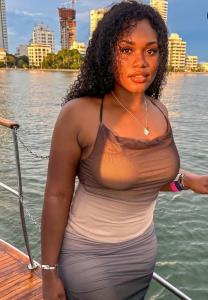 685274526: Chica busca chico en Tenerife