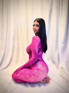 672051155: Chica busca chico en Madrid