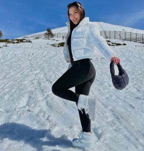 634331688: Chica busca chico en Mallorca