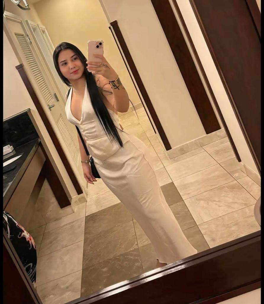 Chica busca chico en Almería: 