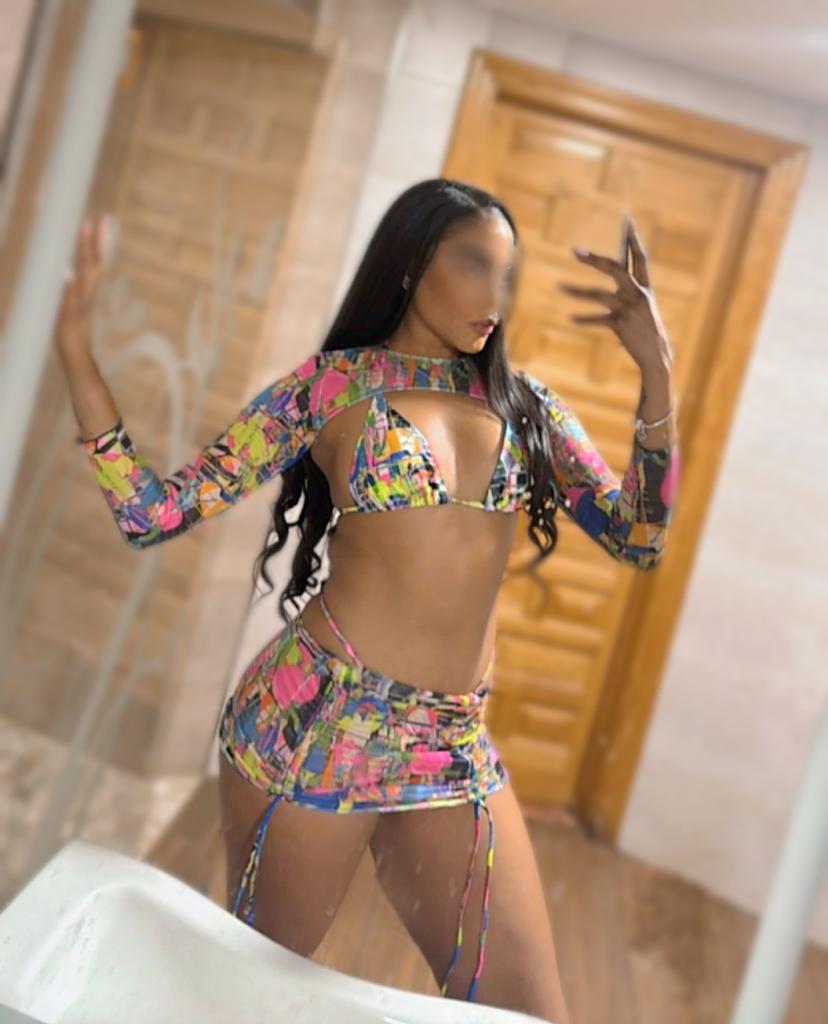 Chica busca chico en Murcia: 