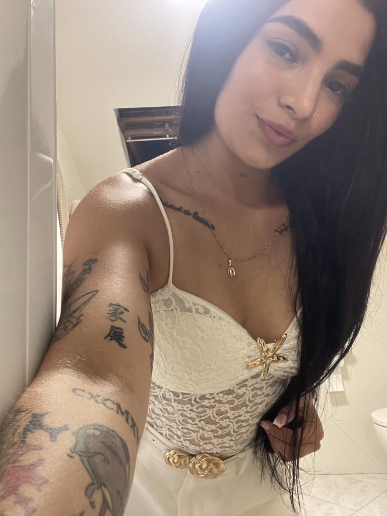 637216573: Chica busca chico en Barcelona