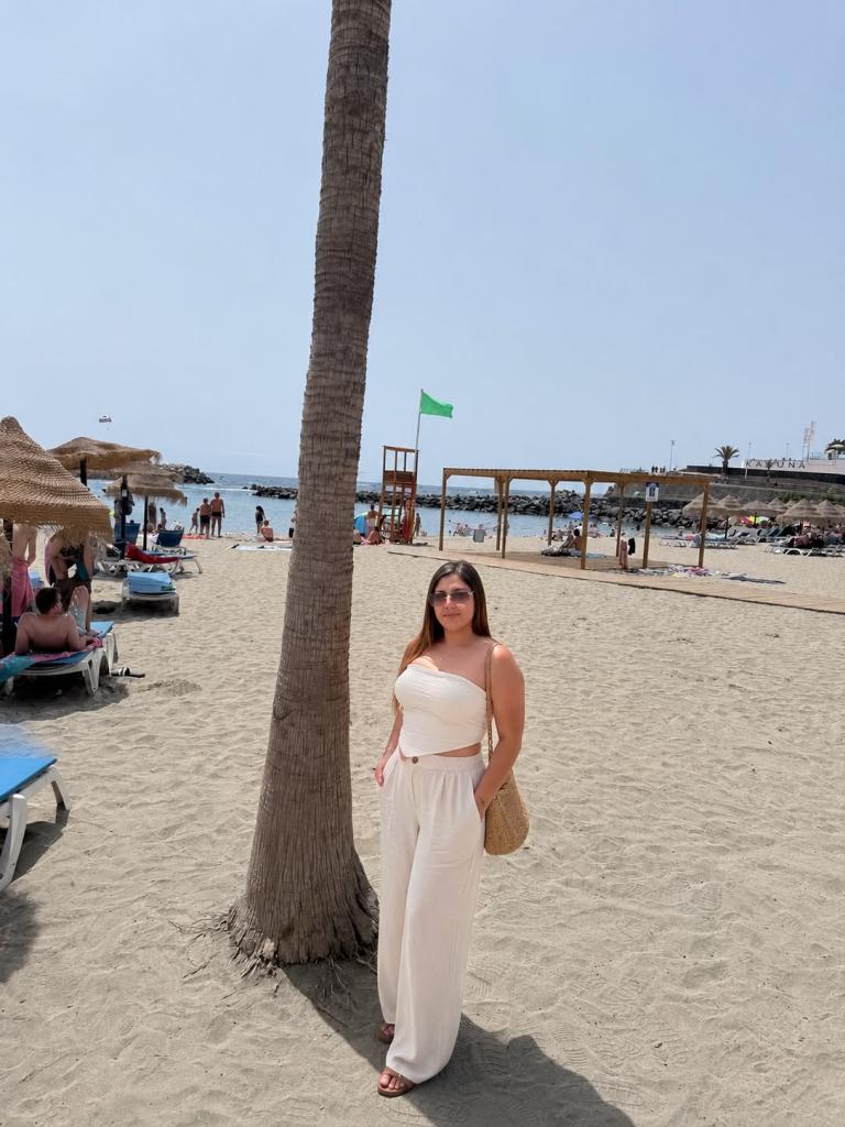 614970206: Chica busca chico en Granada