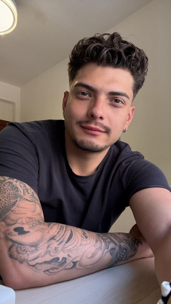 624048920: Chico busca chica en Zaragoza