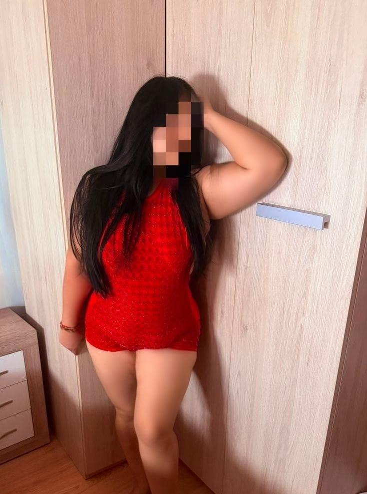 Chica busca chico en Almería: 