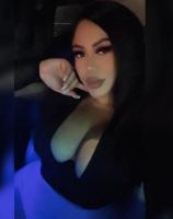 614933687: Chica busca chico en Barcelona