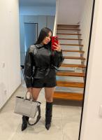 670064584: Chica busca chico en Barcelona