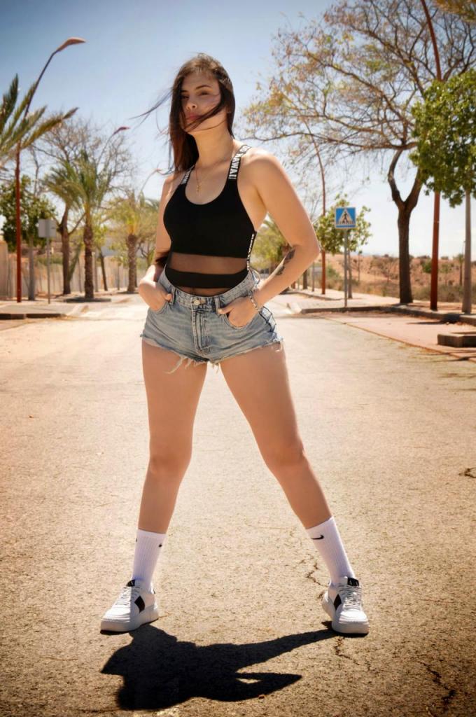 Chica busca chico en Tenerife: Chica busca chico