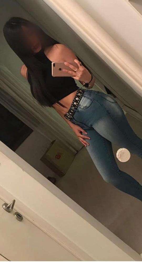 Chica busca chico en La Coruña: 