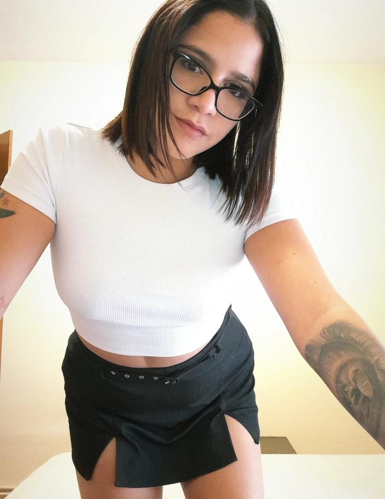 685809182: Chica busca chico en Zaragoza