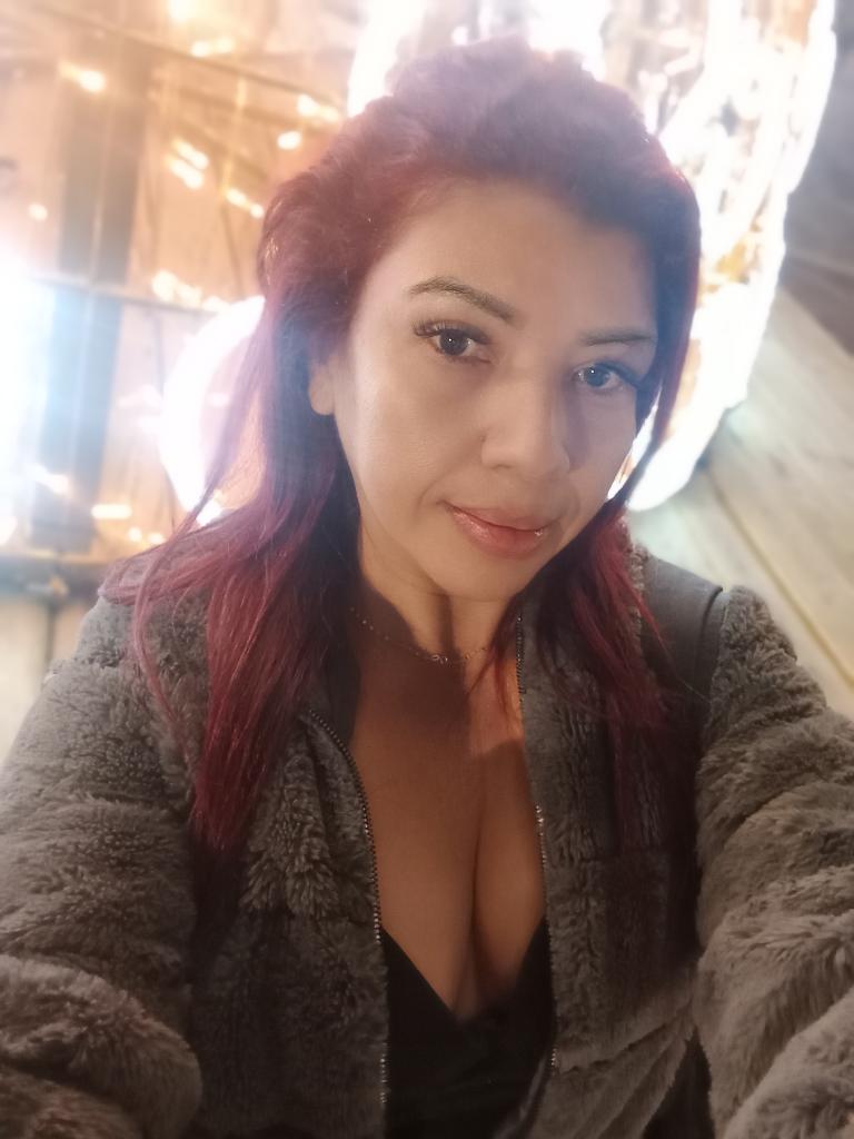 Chica busca chico en Huelva: 