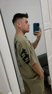 677649378: Chico busca chica en Sevilla