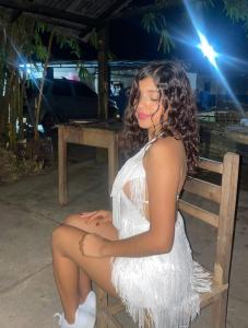 631652765: Chica busca chico en Barcelona