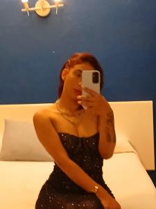 664277317: Chica busca chico en Ibiza