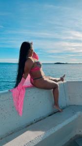 613217556: Chica busca chico en Ibiza