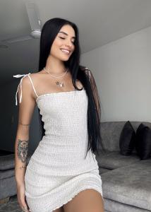 667794343: Chica busca chico en Alicante