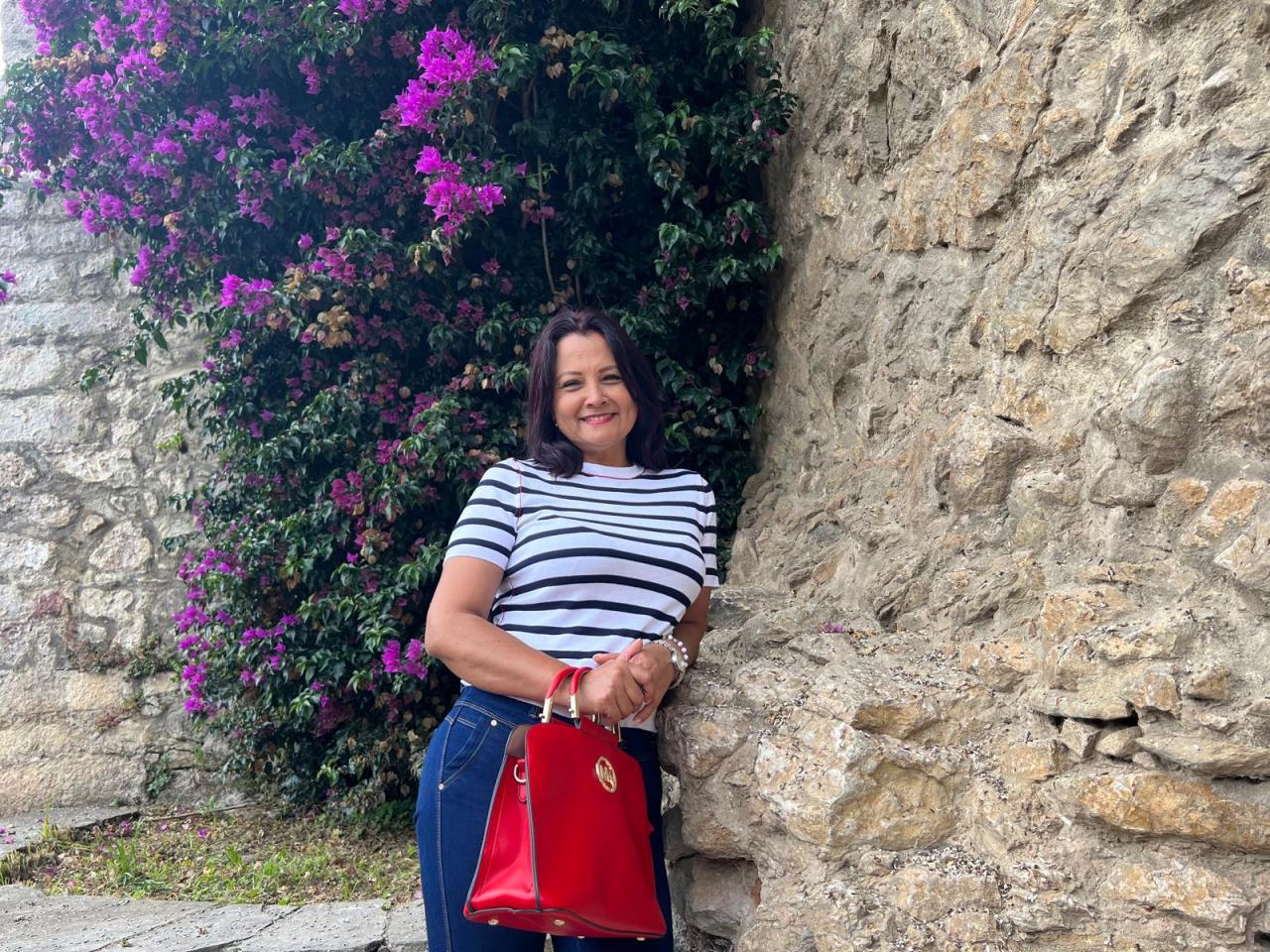 Chica busca chico en Cantabria: Chica busca chico