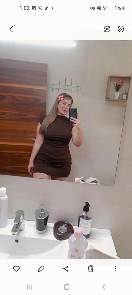 Chica busca chico en Cuenca: 