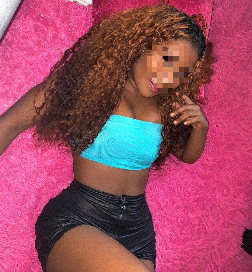 Chica busca chico en Gerona: 