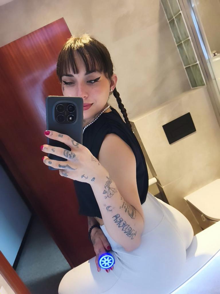 Chica busca chico en Mallorca: 