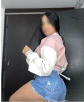 647275219: Chica busca chico en Sevilla