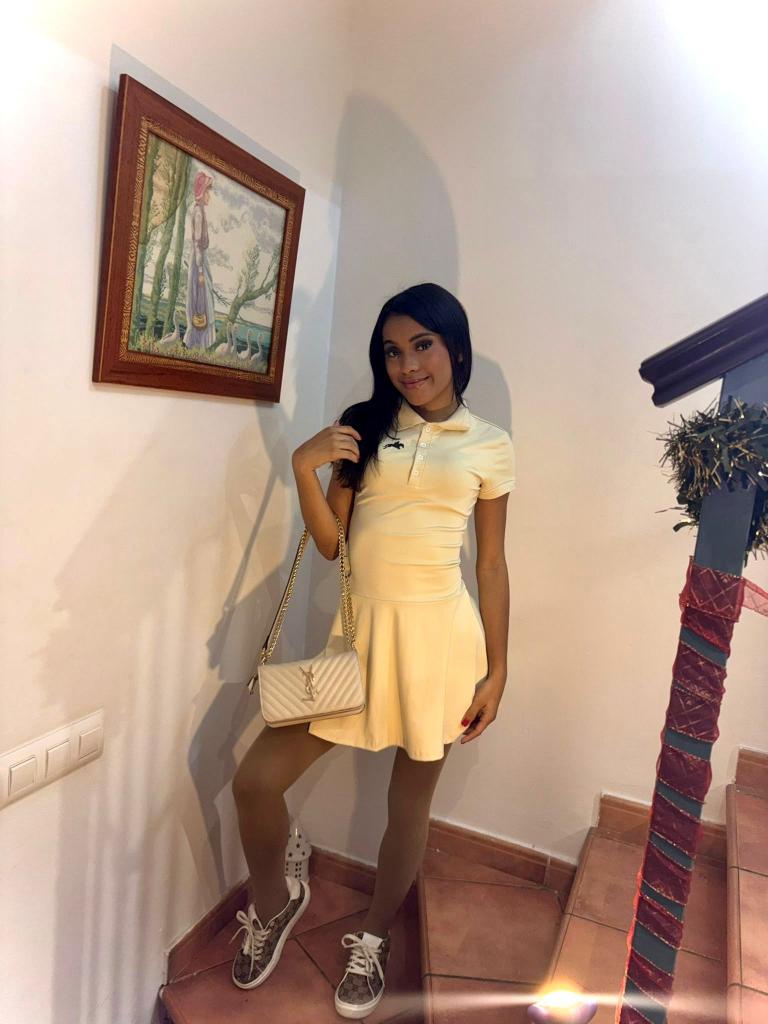 Chica busca chico en Almería: 