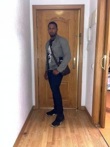 603488470: Chico busca chica en Madrid