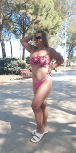611254375: Chica busca chico en Barcelona