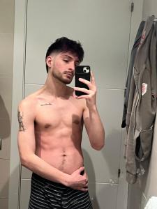 643341387: Chico busca chica en Madrid