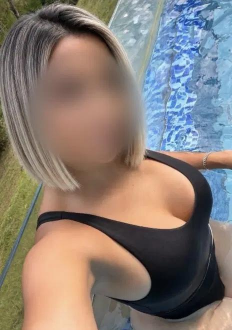 Chica busca chico en La Coruña: 