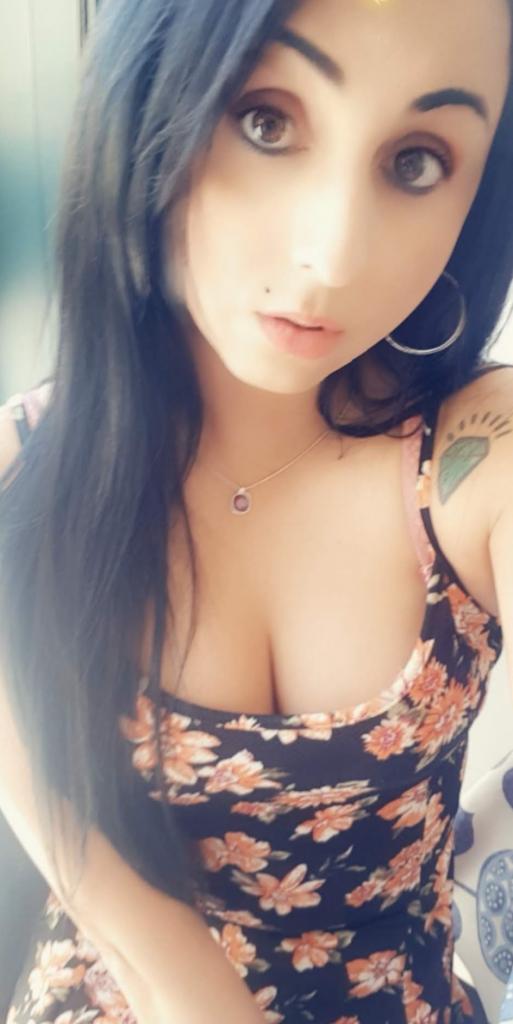 643501220: Transexual en Pontevedra